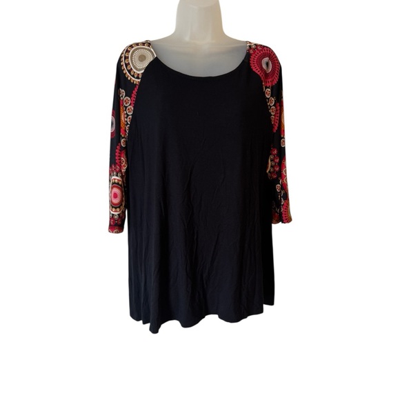 Discount Divas Tops - BLACK TOP w/PRINT 3/4 SLEEVES   XLARGE  #U
